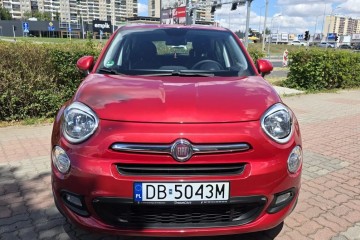 Nietuzinkowe Auto w Pięknym kolorze