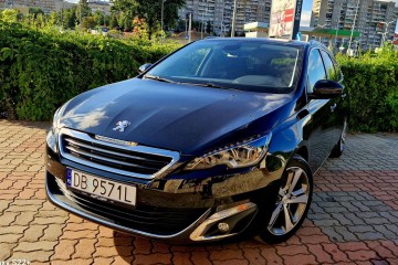 SW • Allure • 1.2 • PureTech • 130 KM • 2016 • Bezwypadkowy